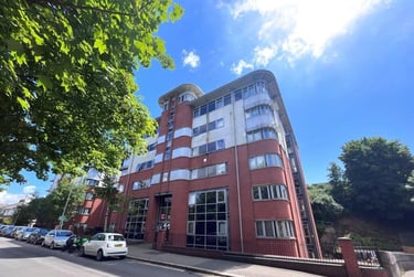 1 bed flat, 28 Central Park Avenue, North Hill, Plymouth, PL46NF - Image 4